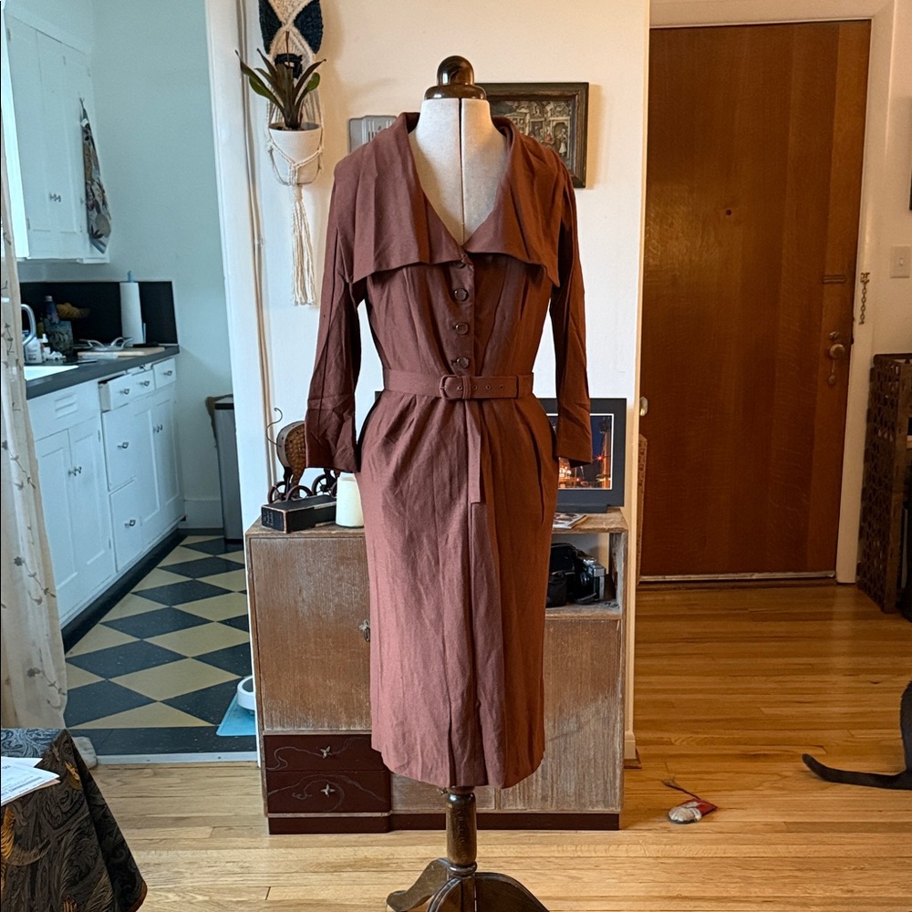 Vintage 50’s/60’s Women's Rust Brown Belted Button-Front Dress 100% wool